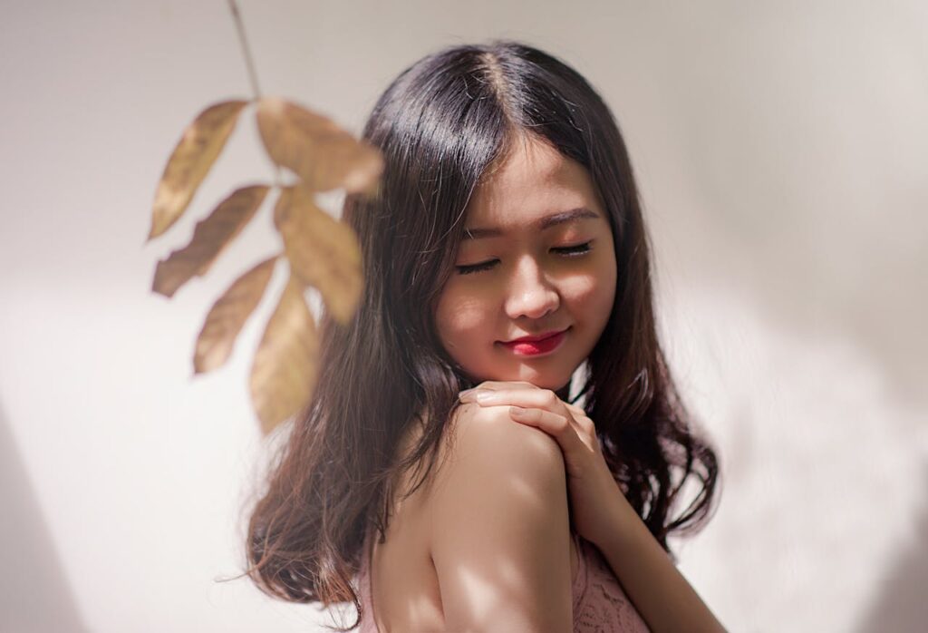 Morning vs Night Organic Skincare Routine: What Your Skin Really Needs at Different Times of Day